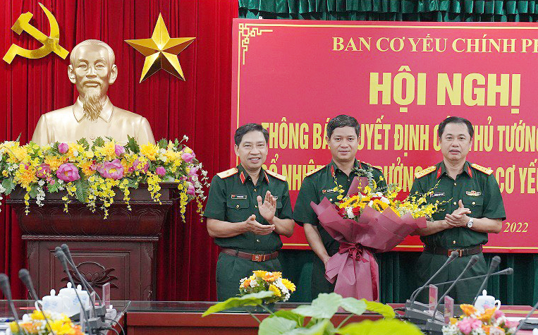 Công bố Quyết định bổ nhiệm Đại tá Nguyễn Hữu Hùng giữ chức Phó Trưởng ban Ban Cơ yếu Chính phủ